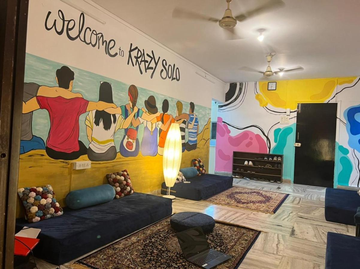 Krazy Solo Hostel Мумбаї Екстер'єр фото